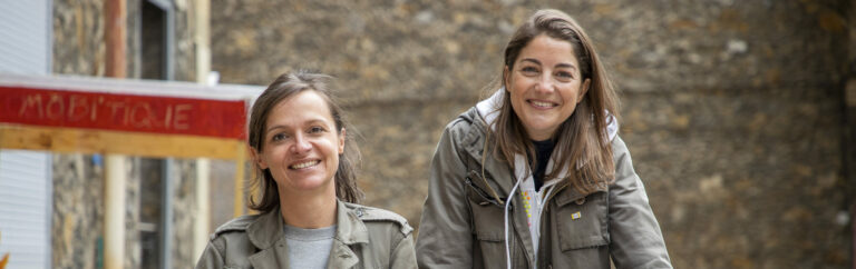 Elodie Germain (à gauche) et Delphine Dubois (à droite), les cofondatrices des marques Les 3 Chouettes et Mazette!